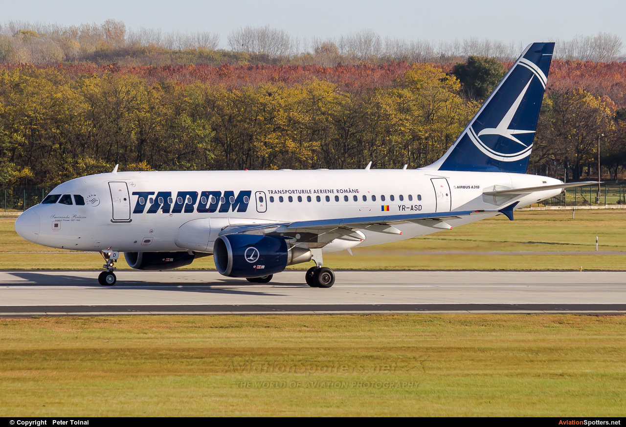 Tarom  -  A318  (YR-ASD) By Peter Tolnai (ptolnai)