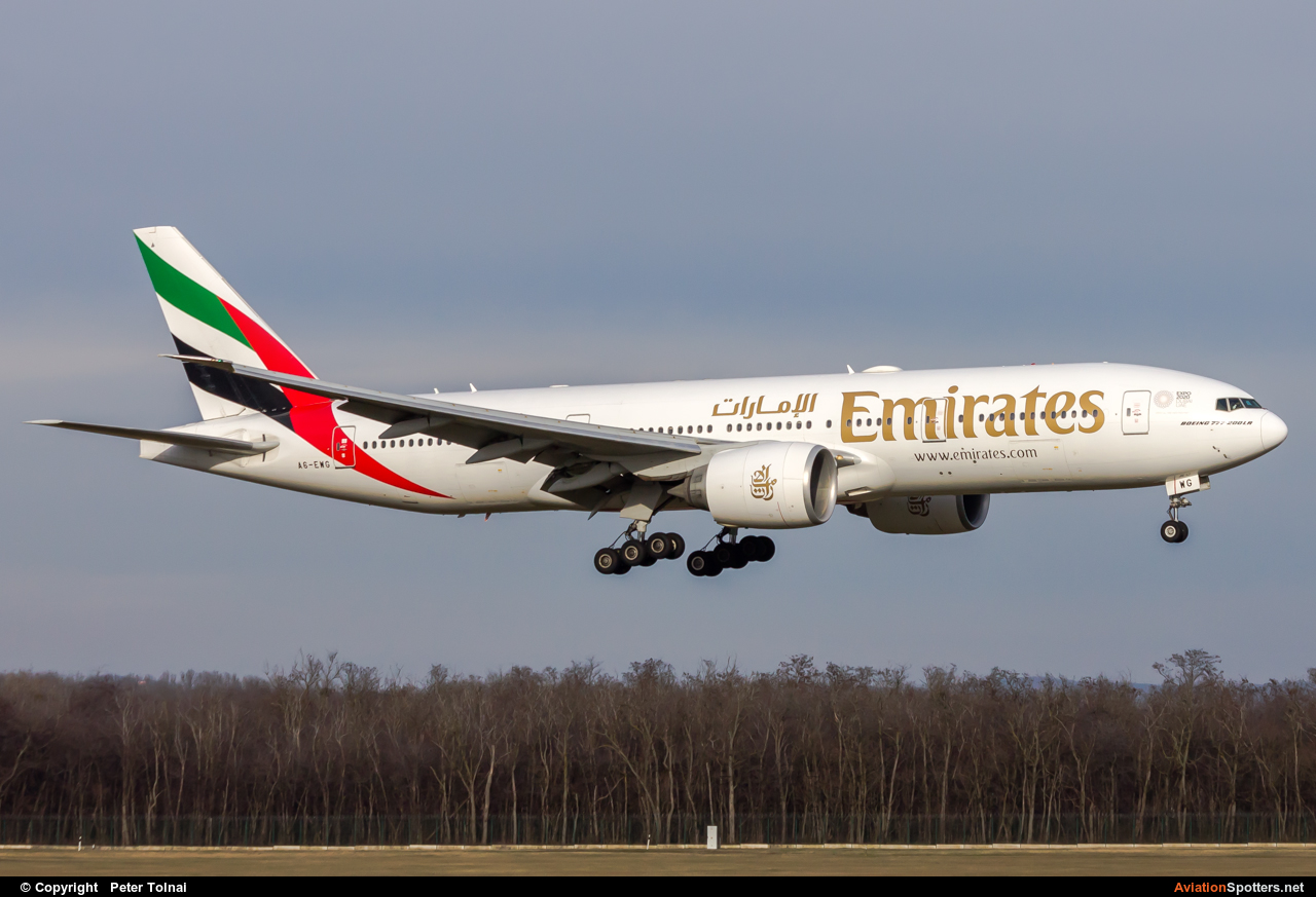 Emirates Airlines  -  777-200LR  (A6-EWG) By Peter Tolnai (ptolnai)