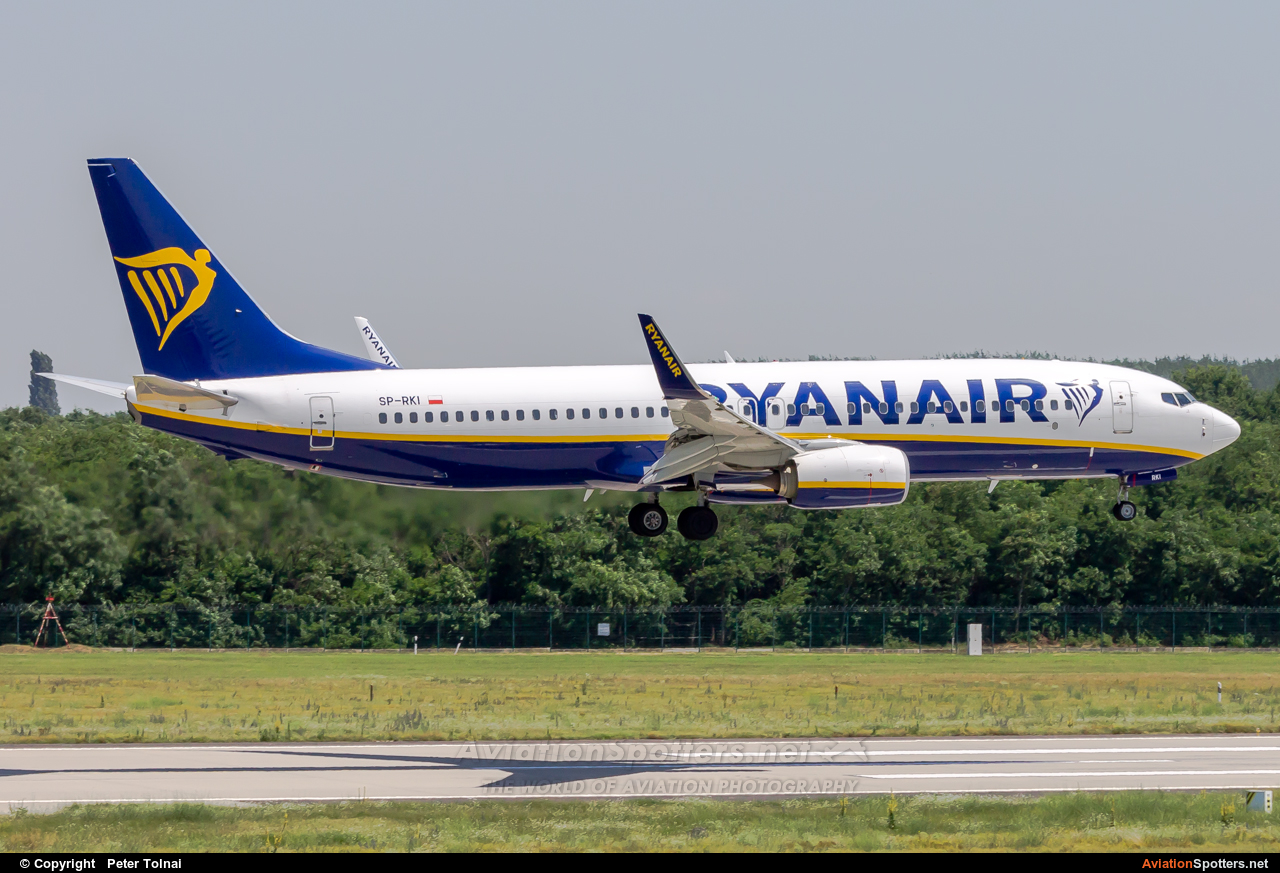 Ryanair  -  737-800  (SP-RKI) By Peter Tolnai (ptolnai)