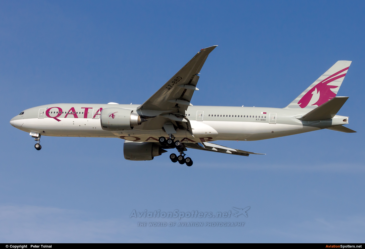 Qatar Airways  -  777-200LR  (A7-BBD) By Peter Tolnai (ptolnai)