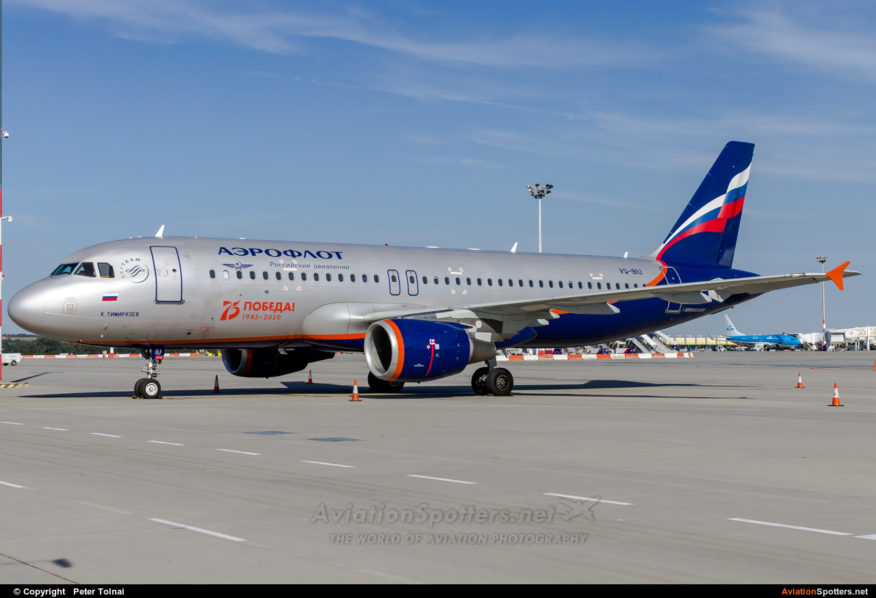 Aeroflot  -  A320  (VQ-BIU) By Peter Tolnai (ptolnai)