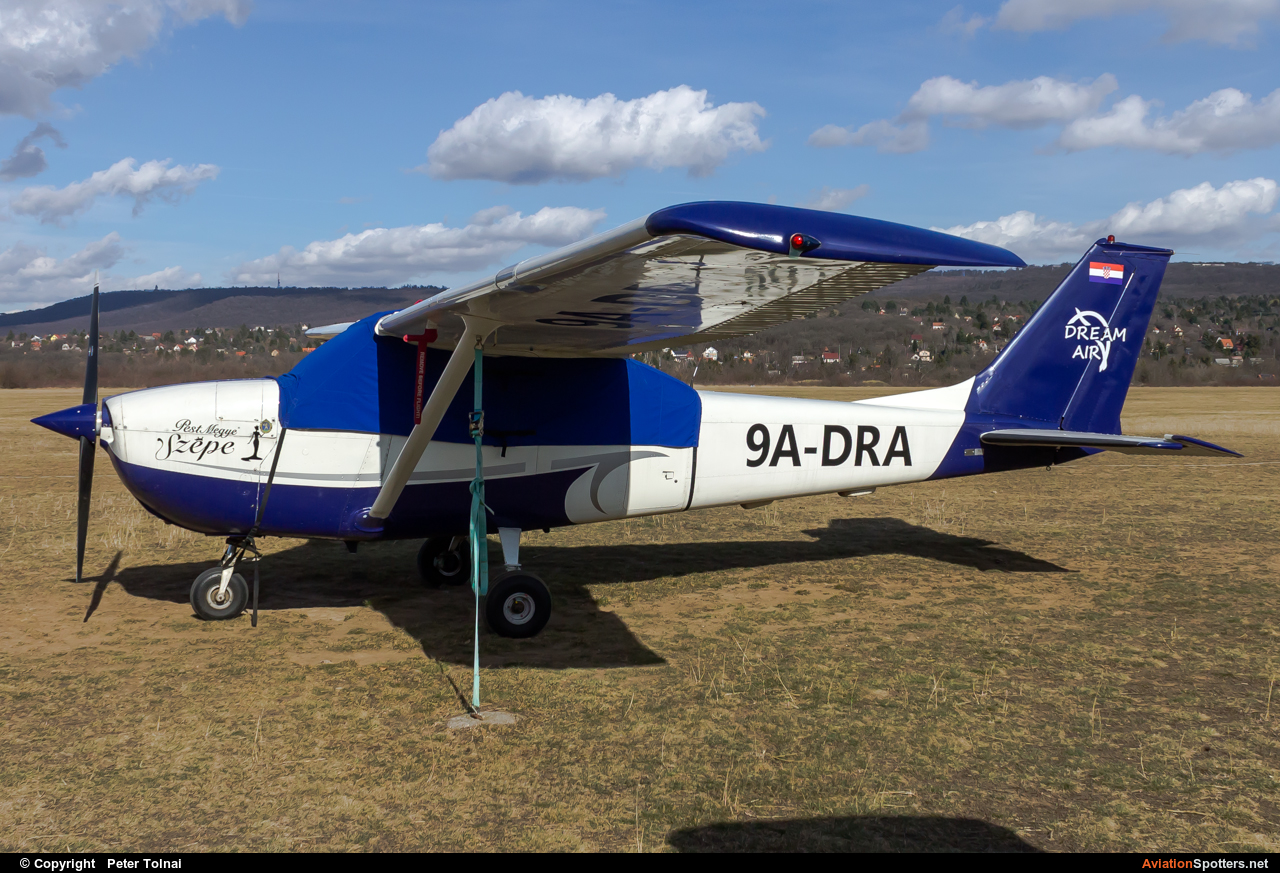Private  -  172 Skyhawk (all models except RG)  (9A-DRA) By Peter Tolnai (ptolnai)