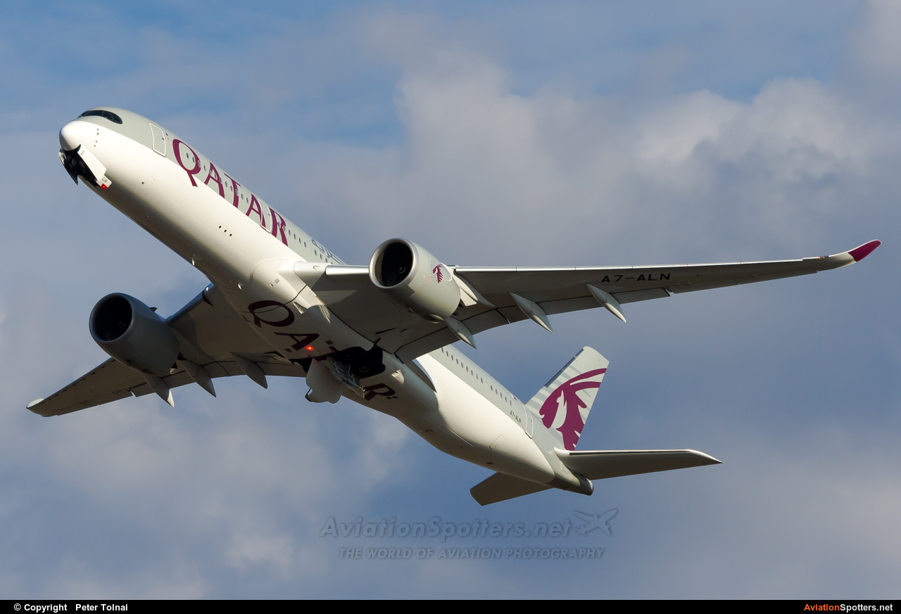 Qatar Airways  -  A350-900  (A7-ALN) By Peter Tolnai (ptolnai)