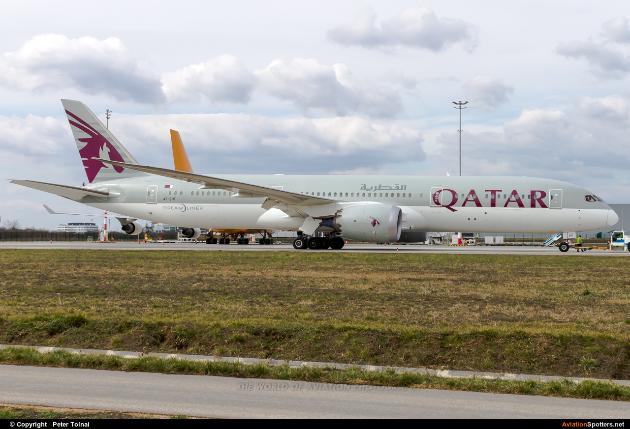 Qatar Airways  -  787-9 Dreamliner  (A7-BHF) By Peter Tolnai (ptolnai)