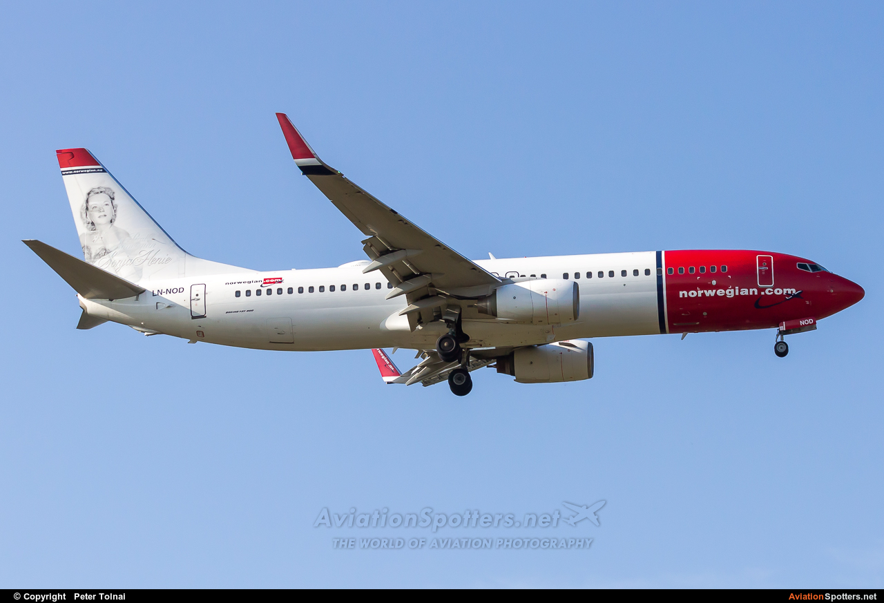 Norwegian Air Shuttle  -  737-800  (LN-NOD) By Peter Tolnai (ptolnai)