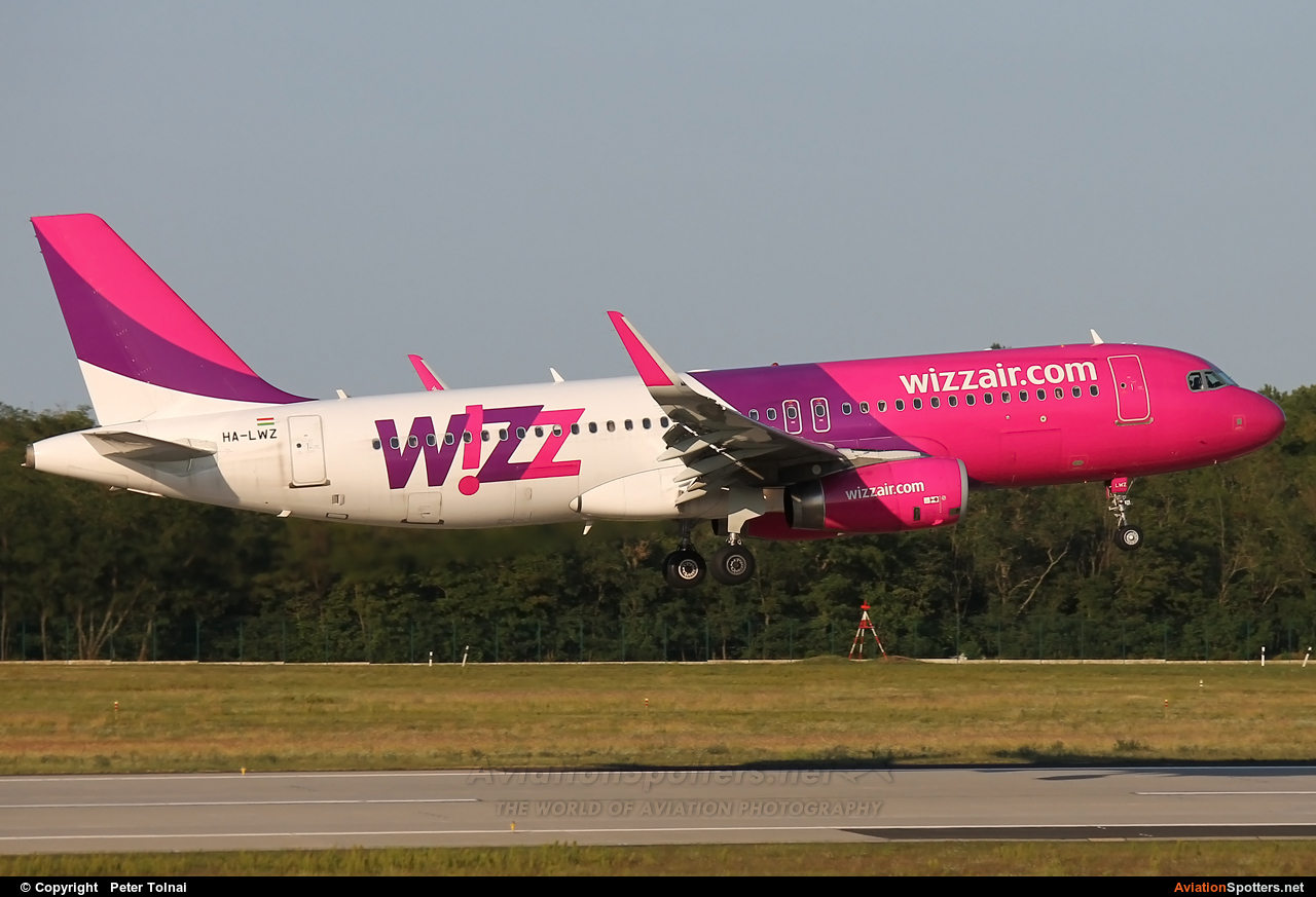 Wizz Air  -  A320-232  (HA-LWZ) By Peter Tolnai (ptolnai)