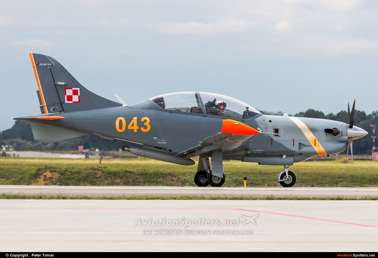 Poland - Air Force : Orlik Acrobatic Group  -  PZL-130 Orlik TC-1 - 2  (043) By Peter Tolnai (ptolnai)
