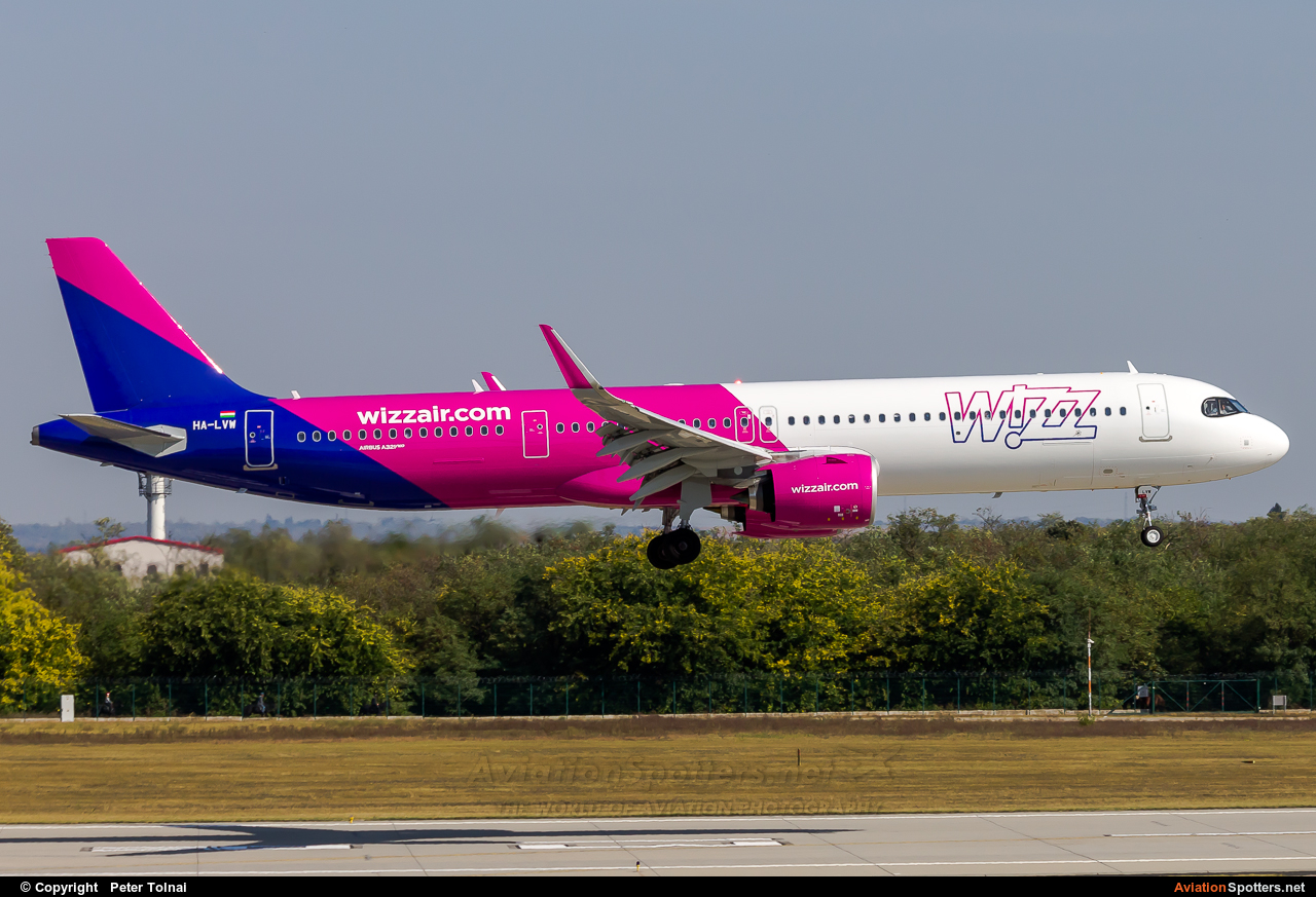 Wizz Air  -  A320-271N  (HA-LVW) By Peter Tolnai (ptolnai)