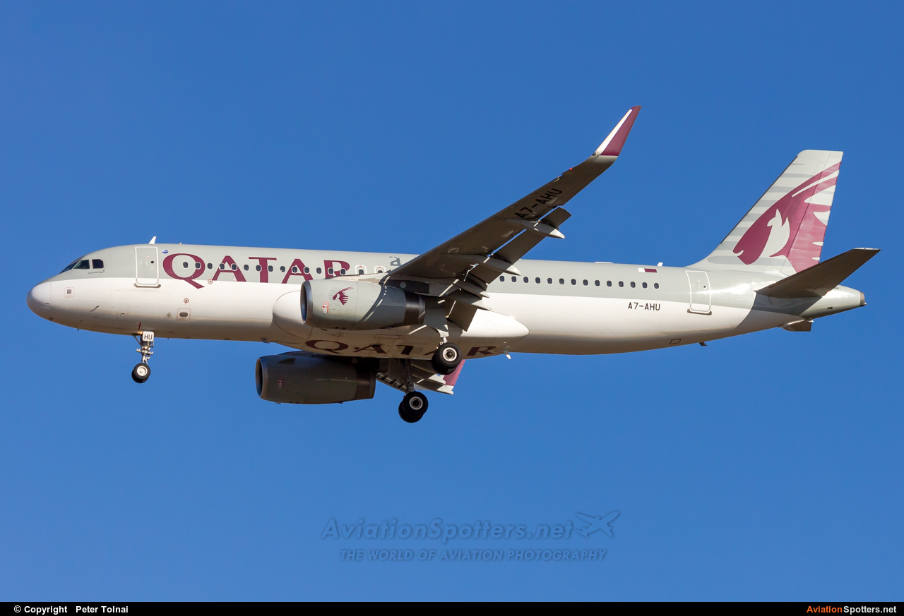 Qatar Airways  -  A320-232  (A7-AHU) By Peter Tolnai (ptolnai)