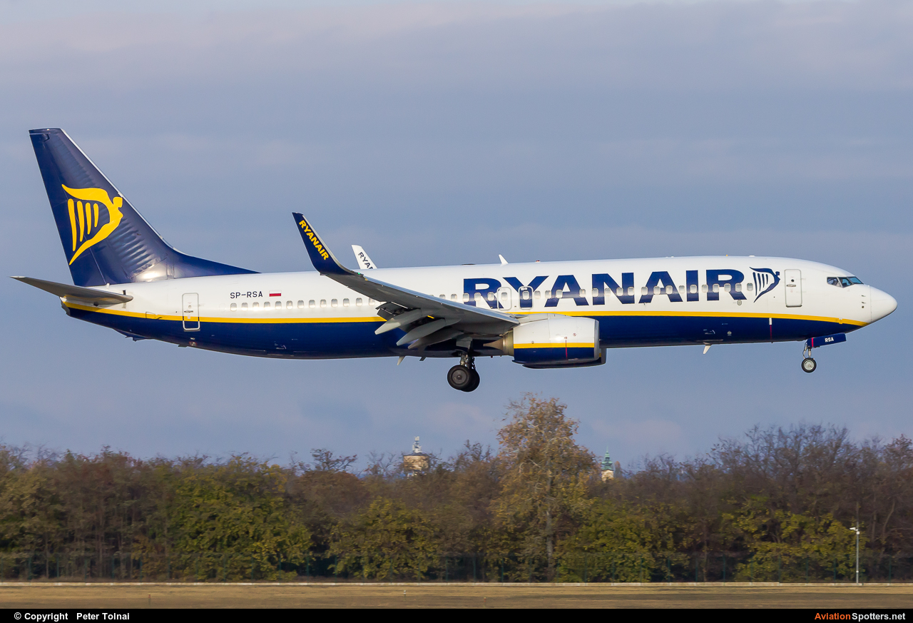 Ryanair  -  737-800  (SP-RSA) By Peter Tolnai (ptolnai)