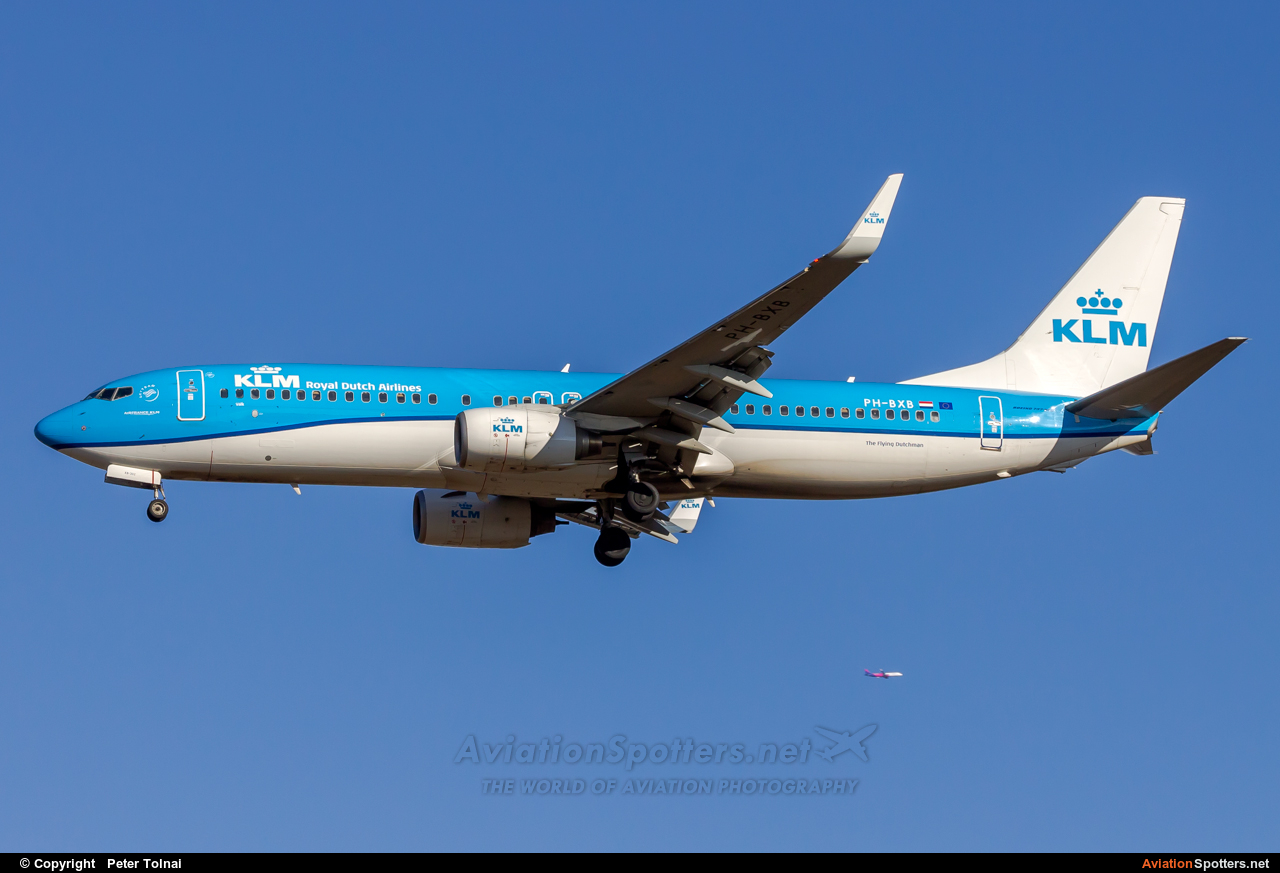 KLM  -  737-800  (PH-BXB) By Peter Tolnai (ptolnai)