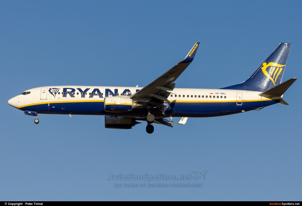 Ryanair  -  737-8AS  (SP-RKL) By Peter Tolnai (ptolnai)