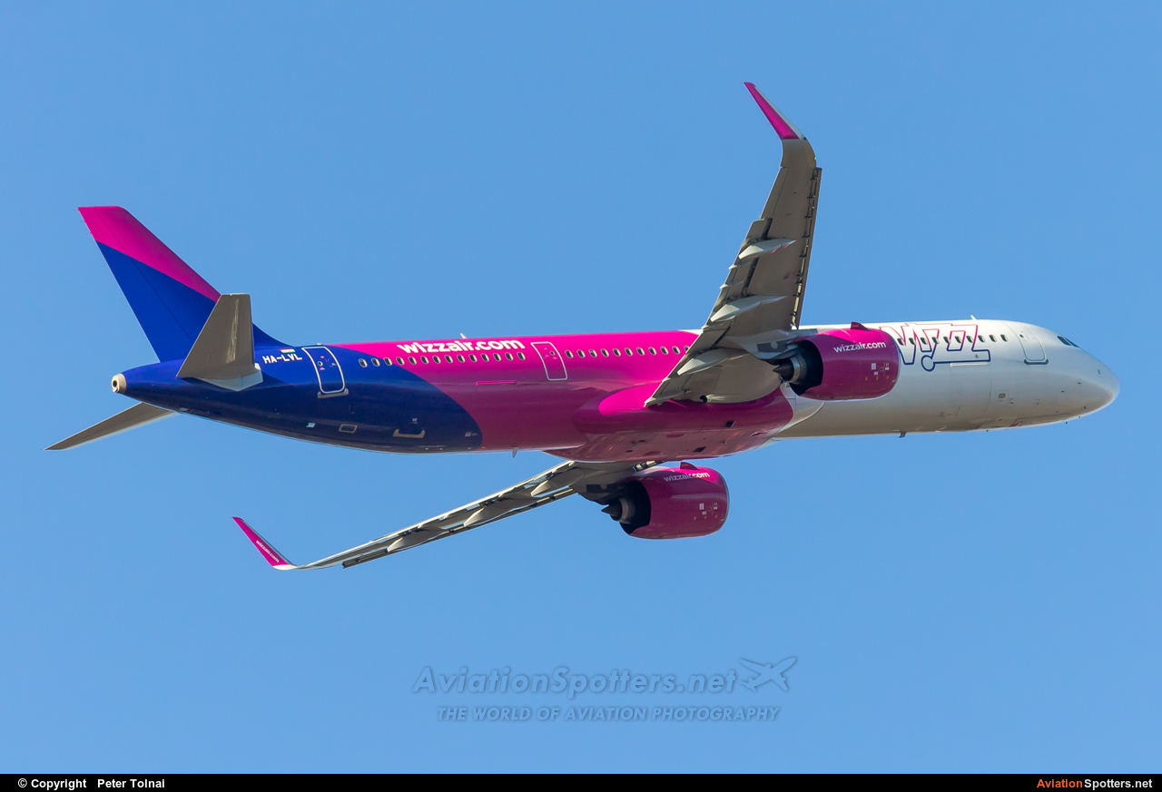 Wizz Air  -  A321  (HA-LVL) By Peter Tolnai (ptolnai)