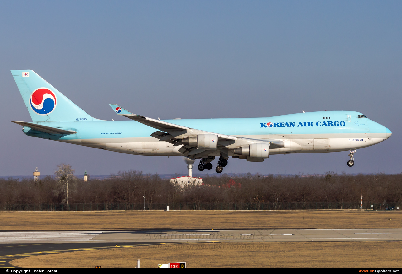 Korean Air Cargo  -  747-400BCF  (HL7605) By Peter Tolnai (ptolnai)