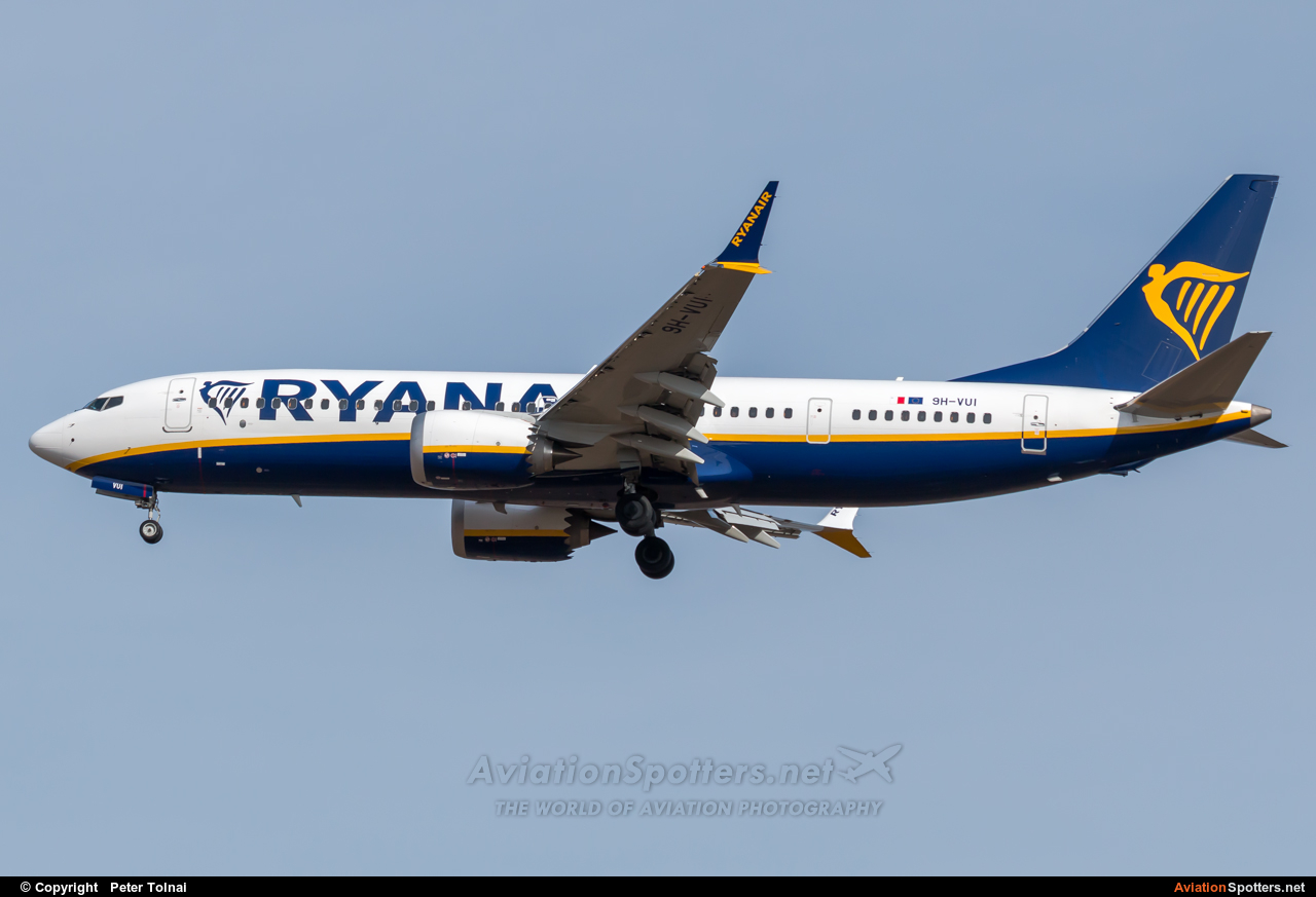 Ryanair  -  737 MAX 8  (9H-VUI) By Peter Tolnai (ptolnai)