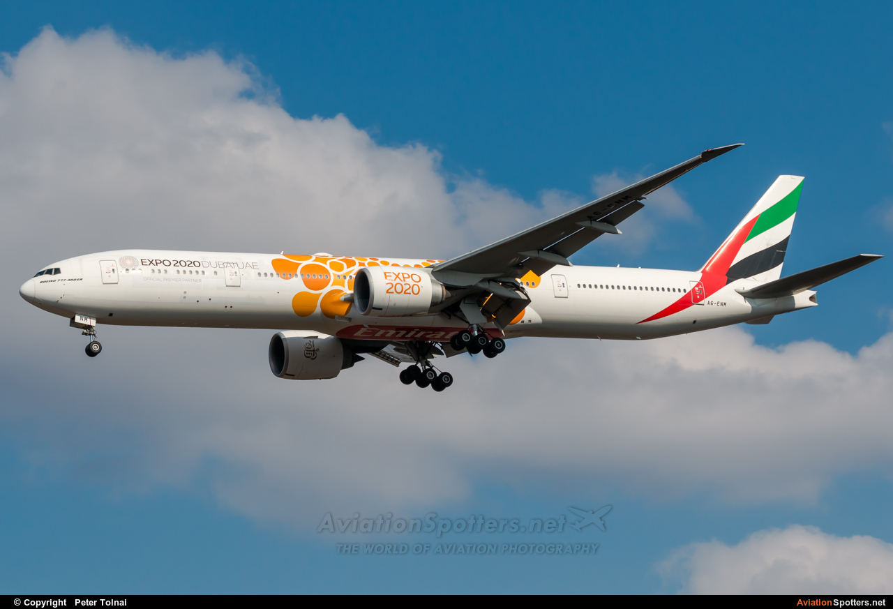 Emirates Airlines  -  777-300ER  (A6-ENM) By Peter Tolnai (ptolnai)