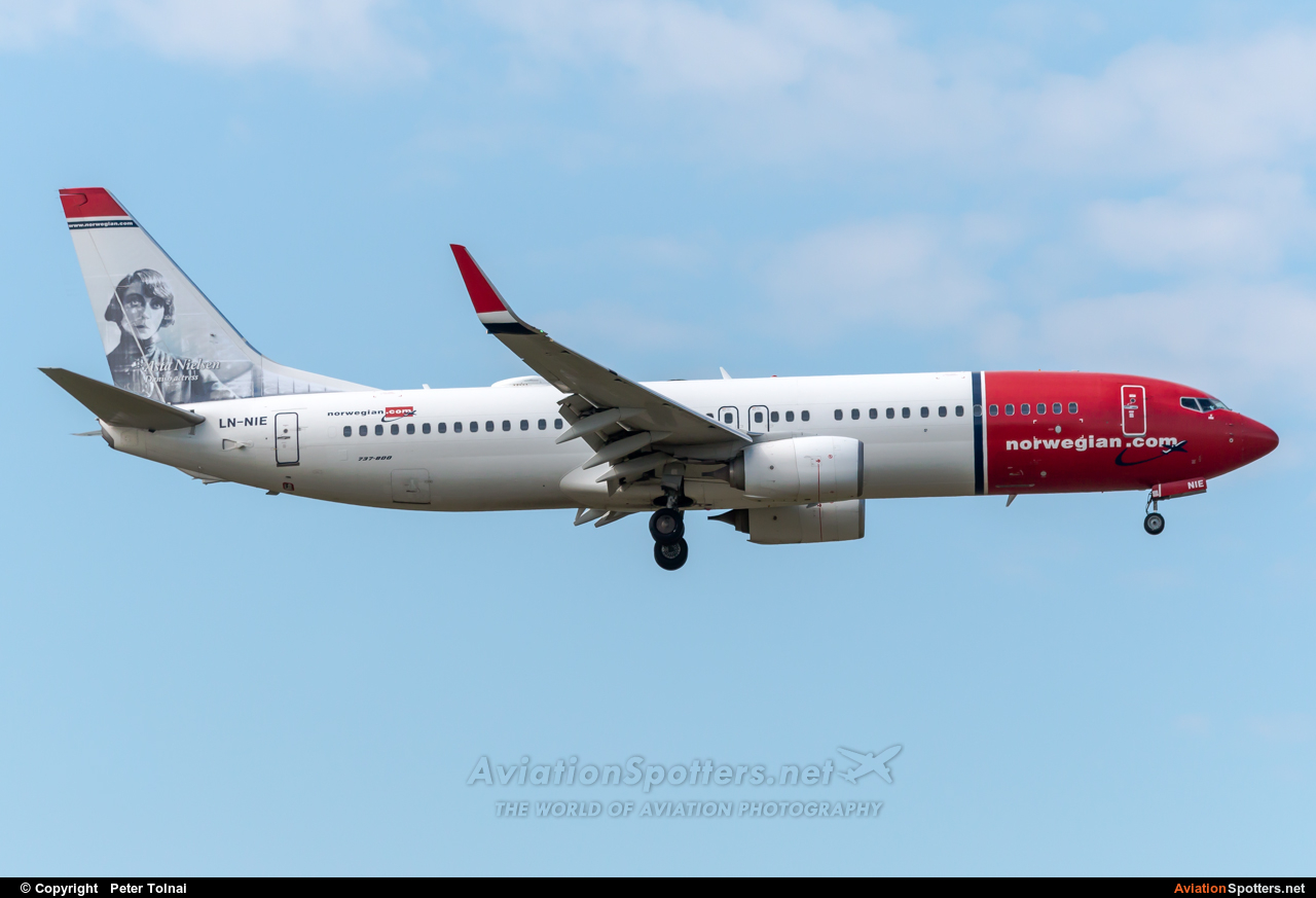 Norwegian Air Shuttle  -  737-800  (LN-NIE) By Peter Tolnai (ptolnai)