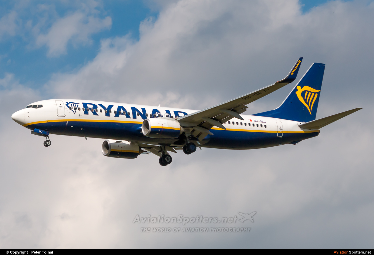 Ryanair  -  737-8AS  (9H-QEJ) By Peter Tolnai (ptolnai)
