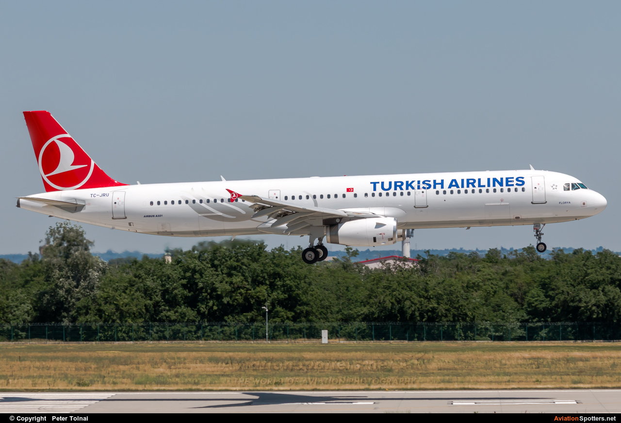 Turkish Airlines  -  A321-231  (TC-JRU) By Peter Tolnai (ptolnai)