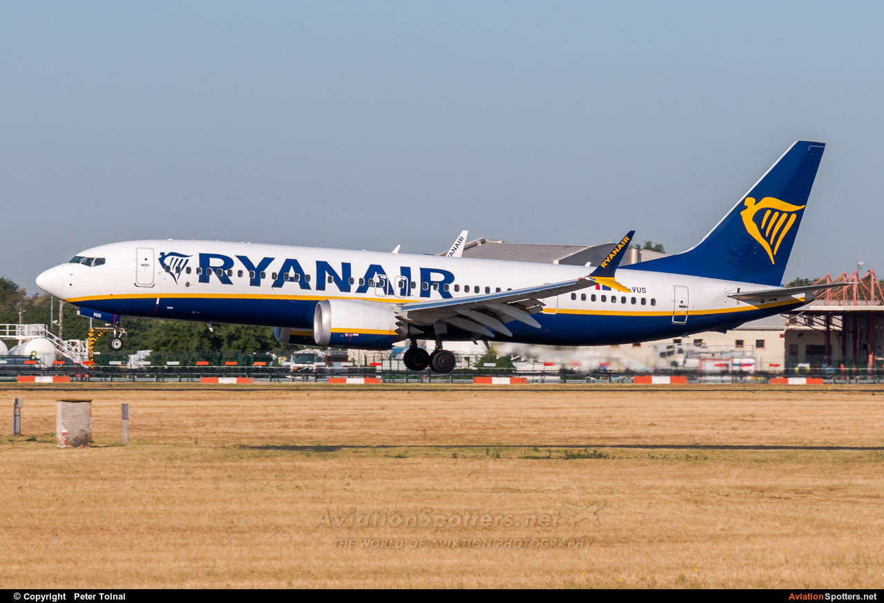 Ryanair  -  737 MAX 8  (9H-VUS) By Peter Tolnai (ptolnai)