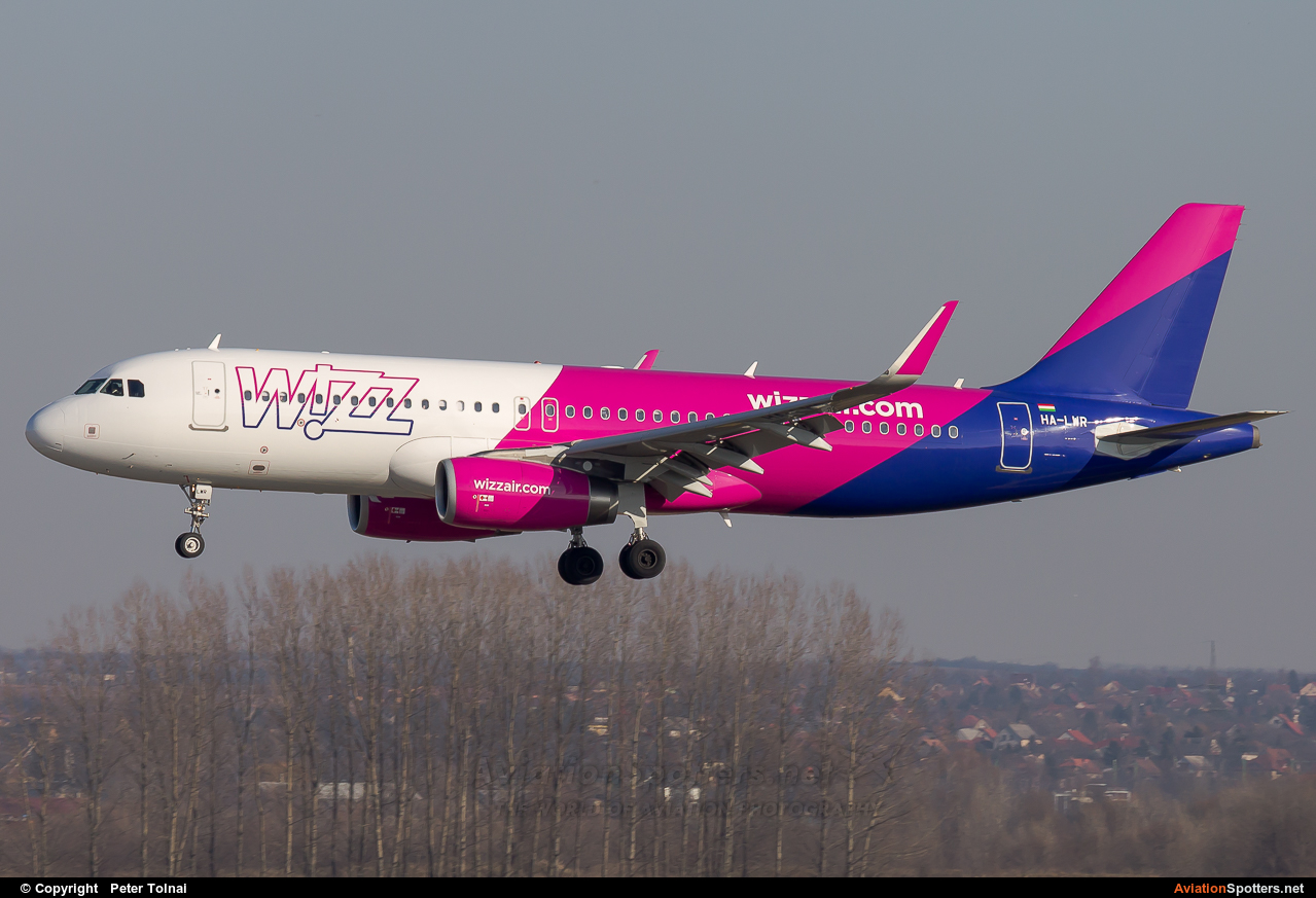 Wizz Air  -  A320-232  (HA-LWR) By Peter Tolnai (ptolnai)