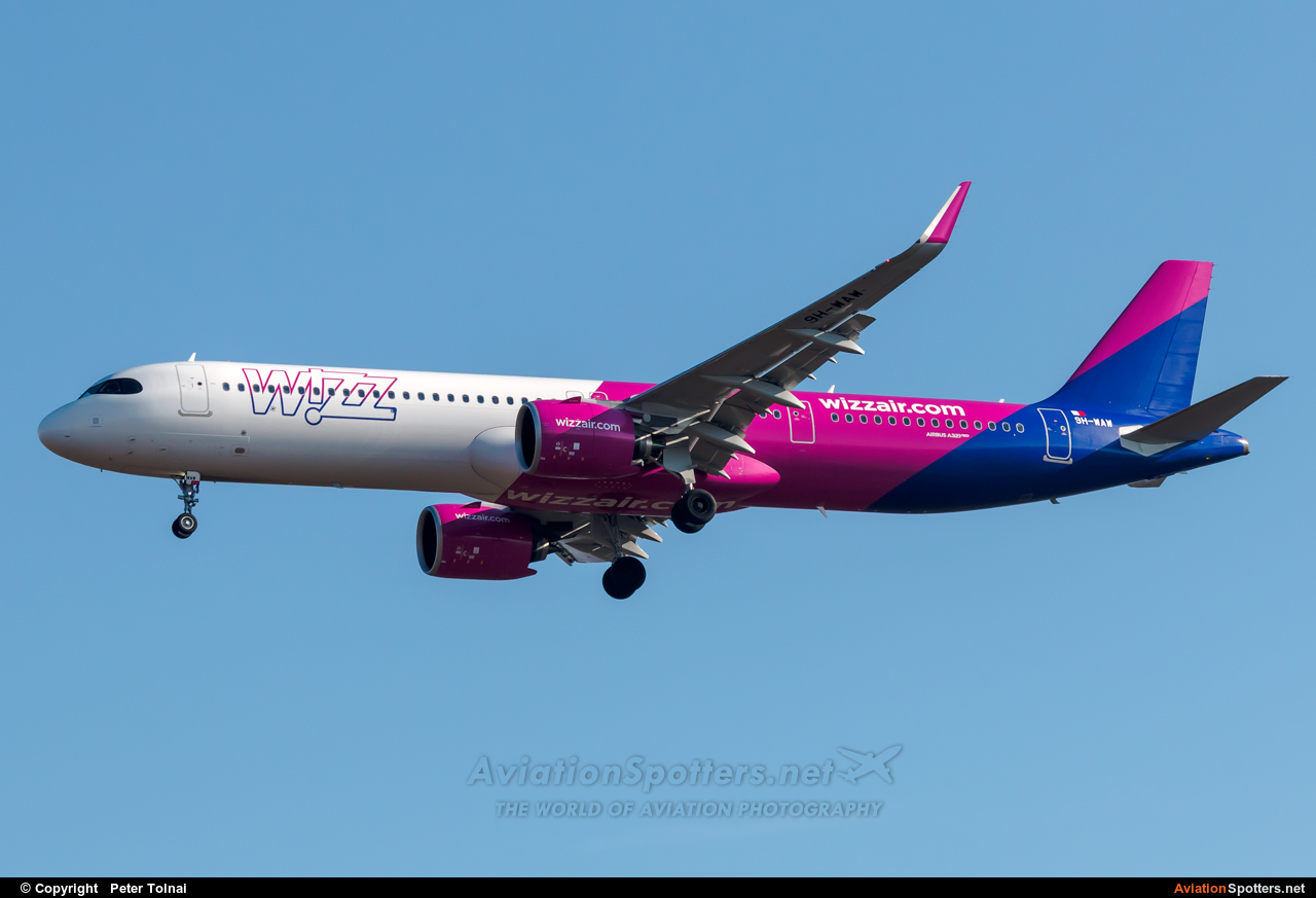 Wizz Air  -  A321  (9H-WAW) By Peter Tolnai (ptolnai)