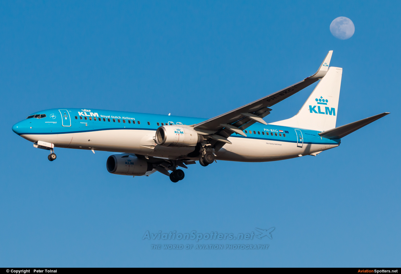 KLM  -  737-800  (PH-BXG) By Peter Tolnai (ptolnai)