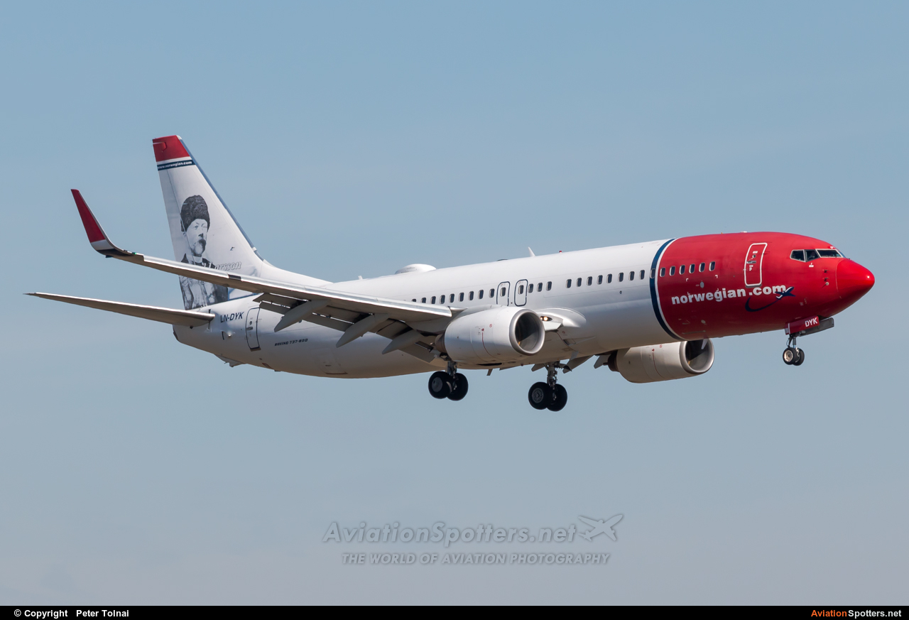 Norwegian Air Shuttle  -  737-800  (LN-DYK) By Peter Tolnai (ptolnai)