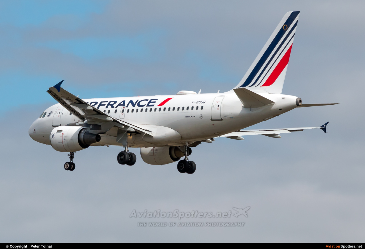 Air France  -  A318  (F-GUGQ) By Peter Tolnai (ptolnai)