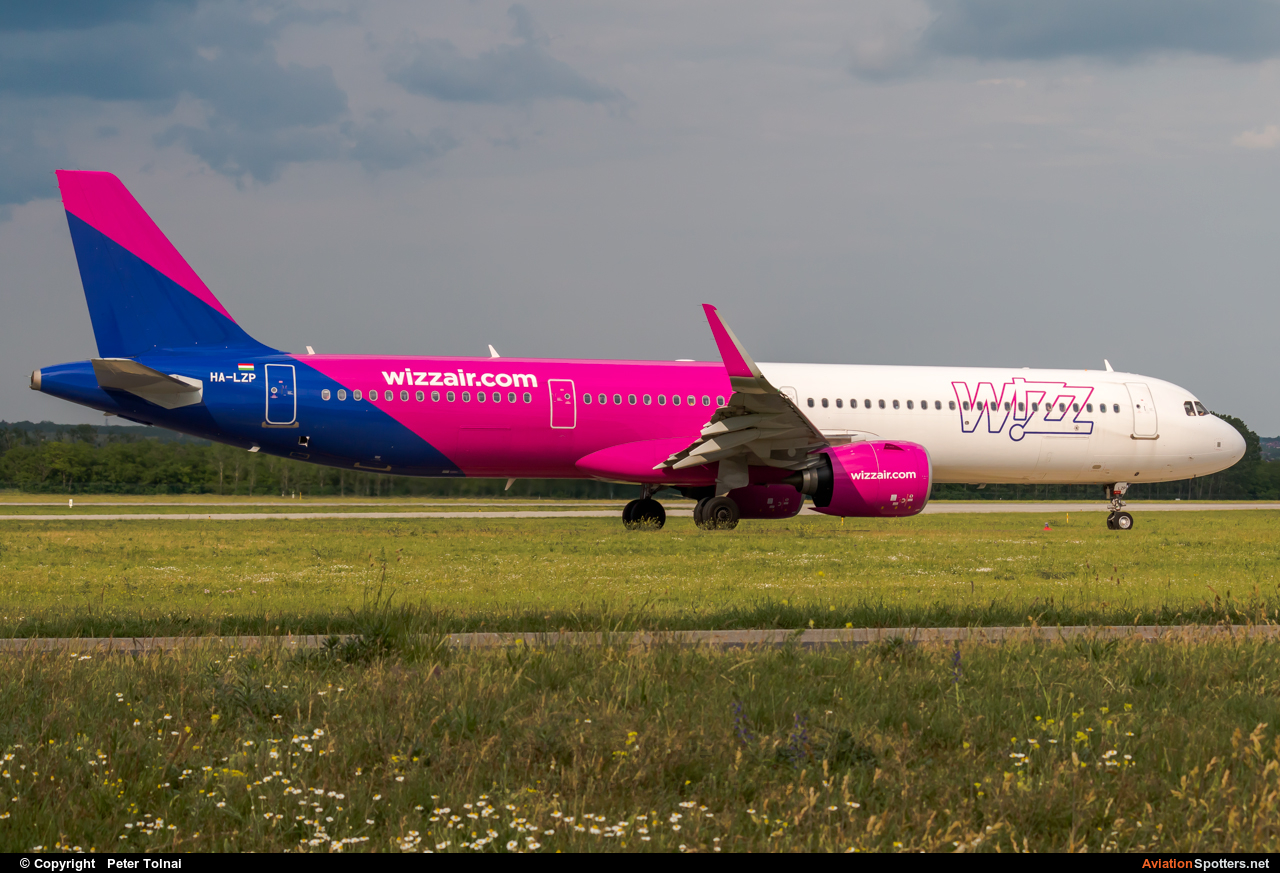 Wizz Air  -  A321  (HA-LZP) By Peter Tolnai (ptolnai)