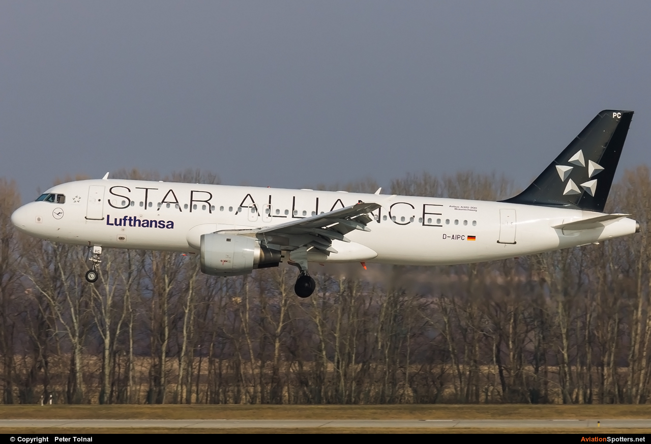 Lufthansa  -  A320  (D-AIPC) By Peter Tolnai (ptolnai)