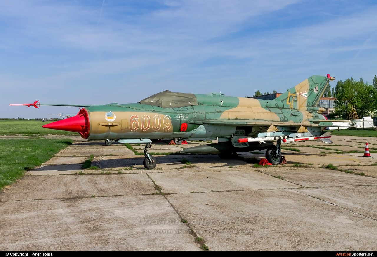 Hungary - Air Force  -  MiG-21bis  (6009) By Peter Tolnai (ptolnai)