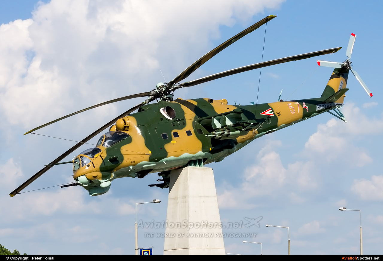 Hungary - Air Force  -  Mi-24D  (574) By Peter Tolnai (ptolnai)