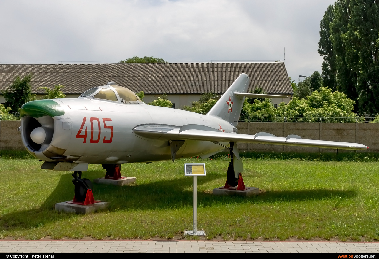 Hungary - Air Force  -  MiG-17PF  (405) By Peter Tolnai (ptolnai)