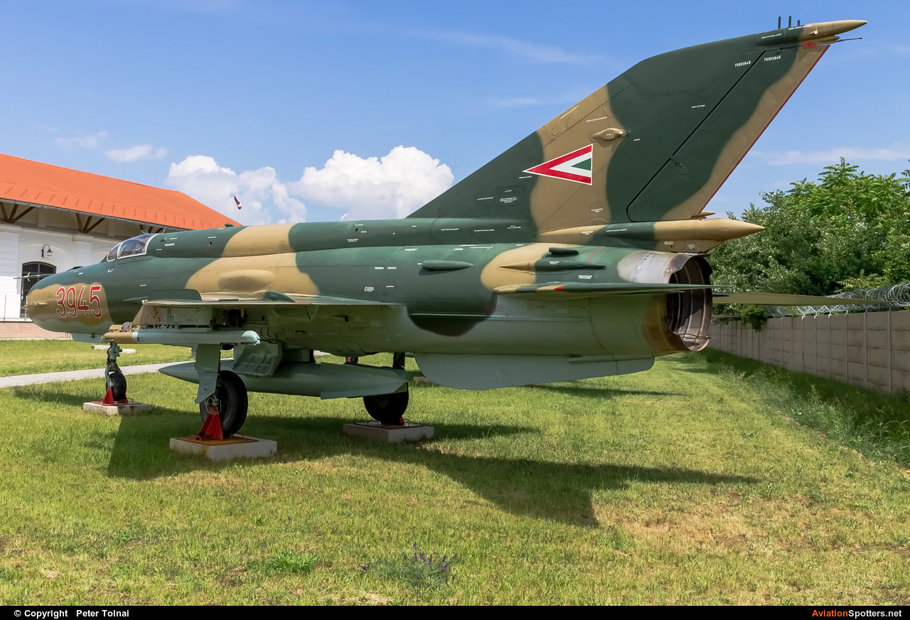 Hungary - Air Force  -  MiG-21bis  (3945) By Peter Tolnai (ptolnai)