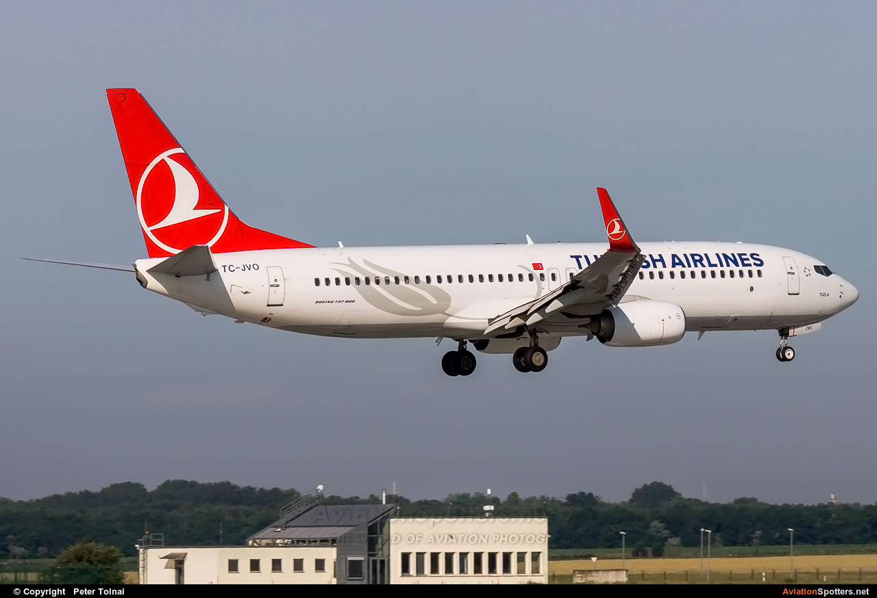 Turkish Airlines  -  737-800  (TC-JVO) By Peter Tolnai (ptolnai)