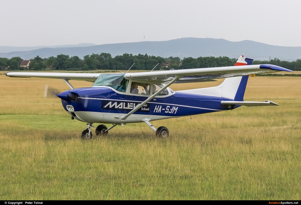 Private  -  172 Skyhawk (all models except RG)  (HA-SJM) By Peter Tolnai (ptolnai)