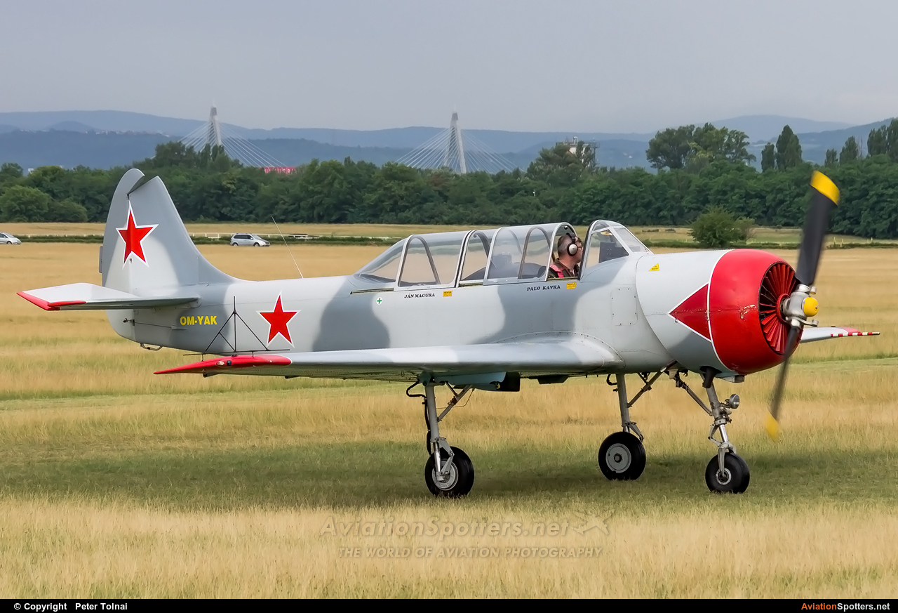 Private  -  Yak-52  (OM-YAK) By Peter Tolnai (ptolnai)