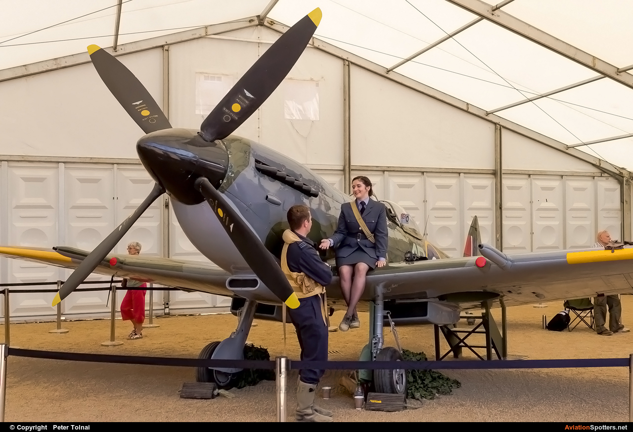 UK - Air Force  -  Spitfire  (TB 675) By Peter Tolnai (ptolnai)