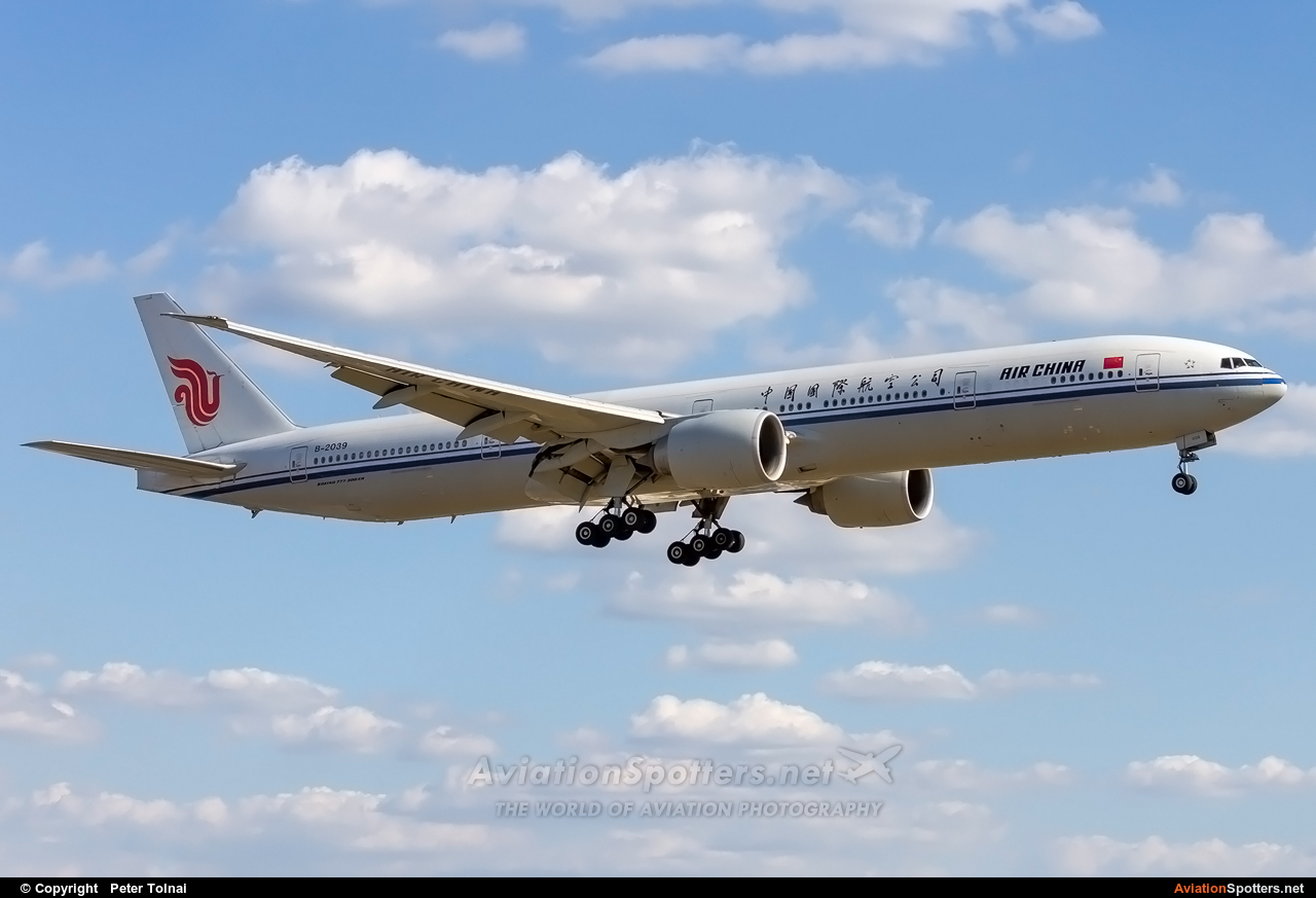Air China  -  777-300ER  (B-2039) By Peter Tolnai (ptolnai)