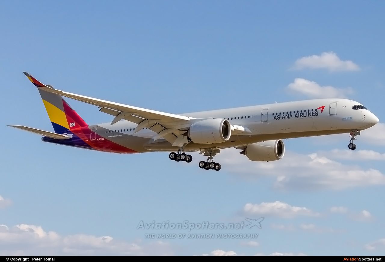 Asiana Airlines  -  A350-900  (HL8308) By Peter Tolnai (ptolnai)