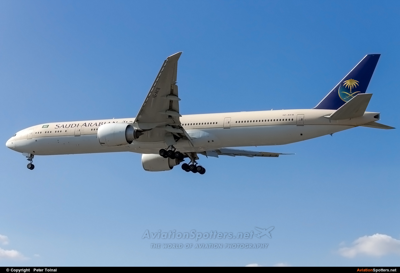 Saudi Arabian Airlines  -  777-300ER  (HZ-AK18) By Peter Tolnai (ptolnai)