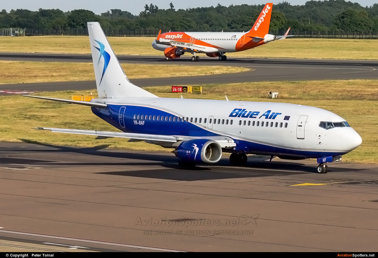 Blue Air  -  737-300  (YR-BAF) By Peter Tolnai (ptolnai)