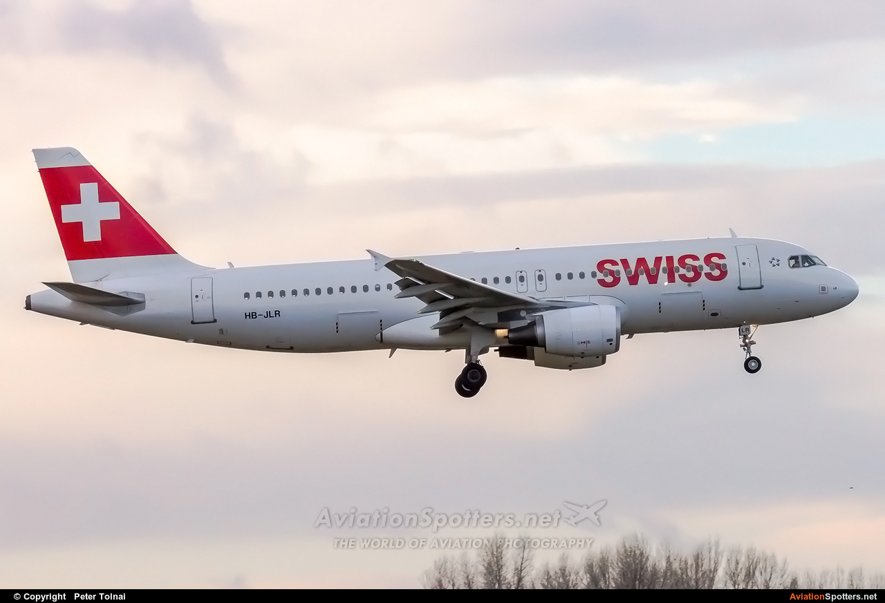 Swiss International  -  A320-214  (HB-JLR) By Peter Tolnai (ptolnai)