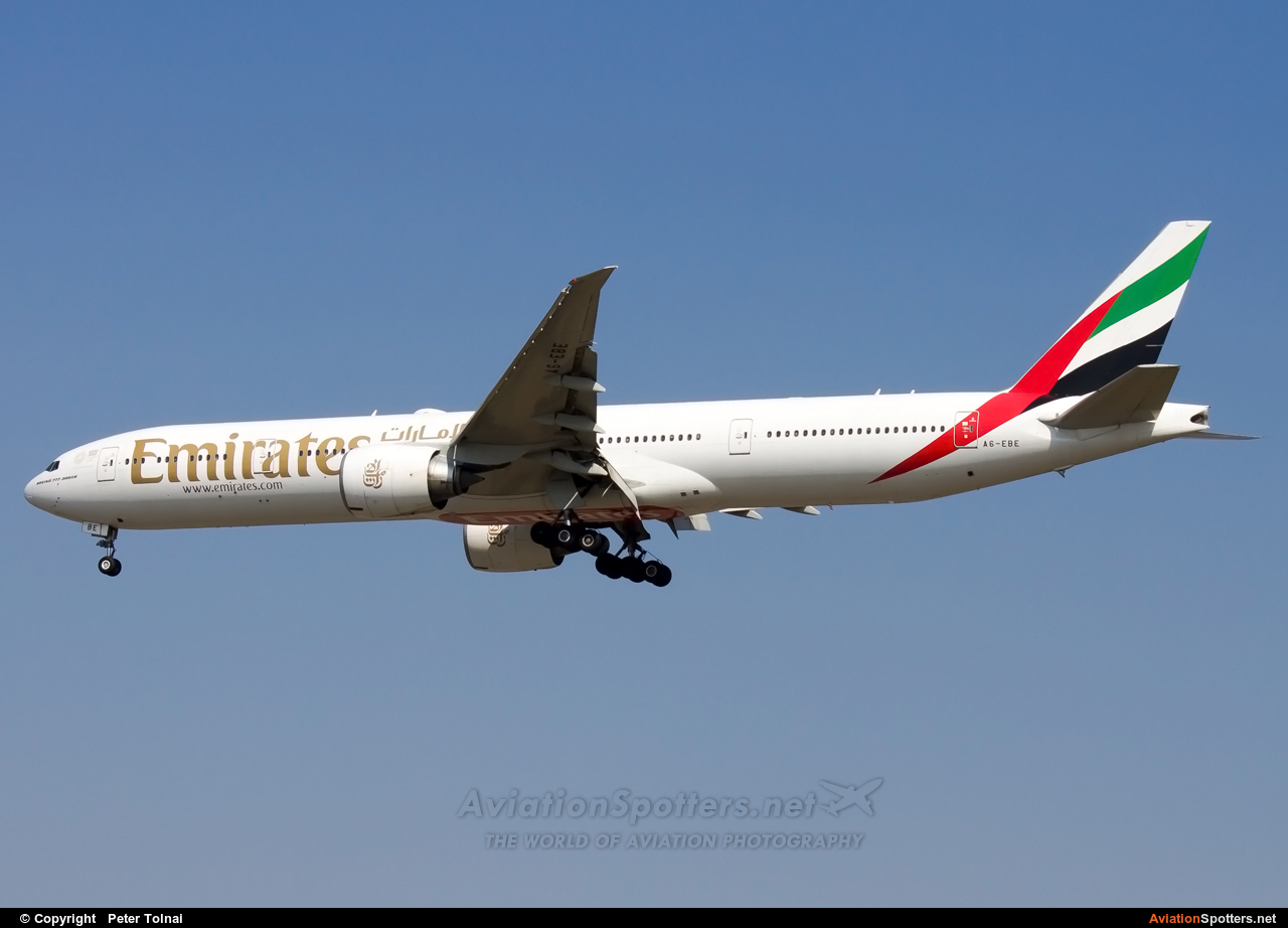 Emirates Airlines  -  777-300ER  (A6-EBE) By Peter Tolnai (ptolnai)