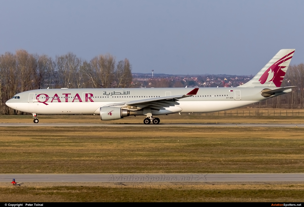Qatar Airways  -  A330-300  (A7-AEN) By Peter Tolnai (ptolnai)