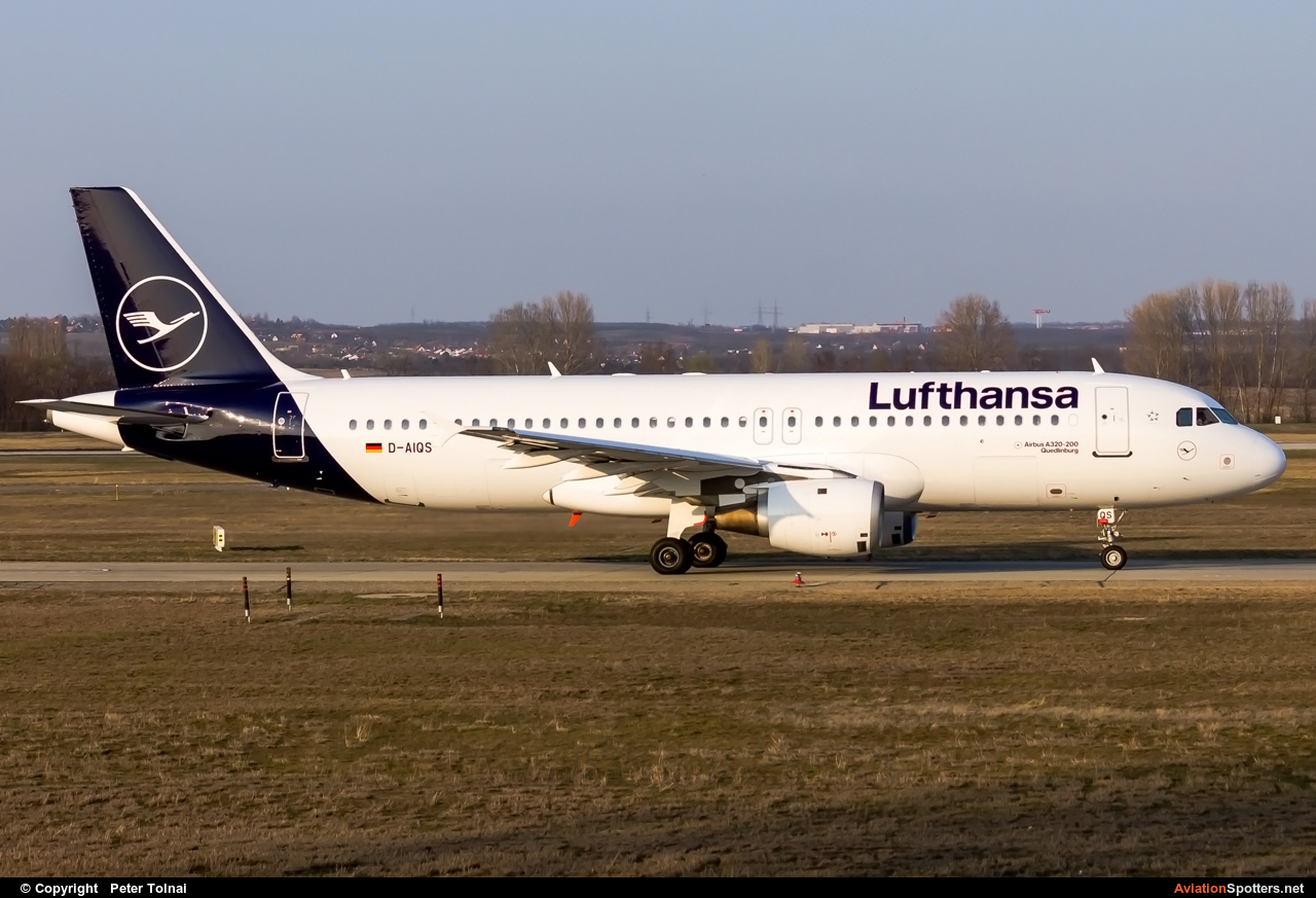 Lufthansa  -  A320-211  (D-AIQS) By Peter Tolnai (ptolnai)