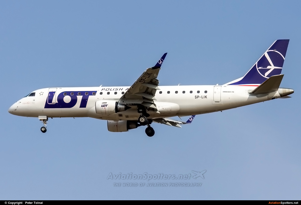LOT - Polish Airlines  -  175  (SP-LIK) By Peter Tolnai (ptolnai)