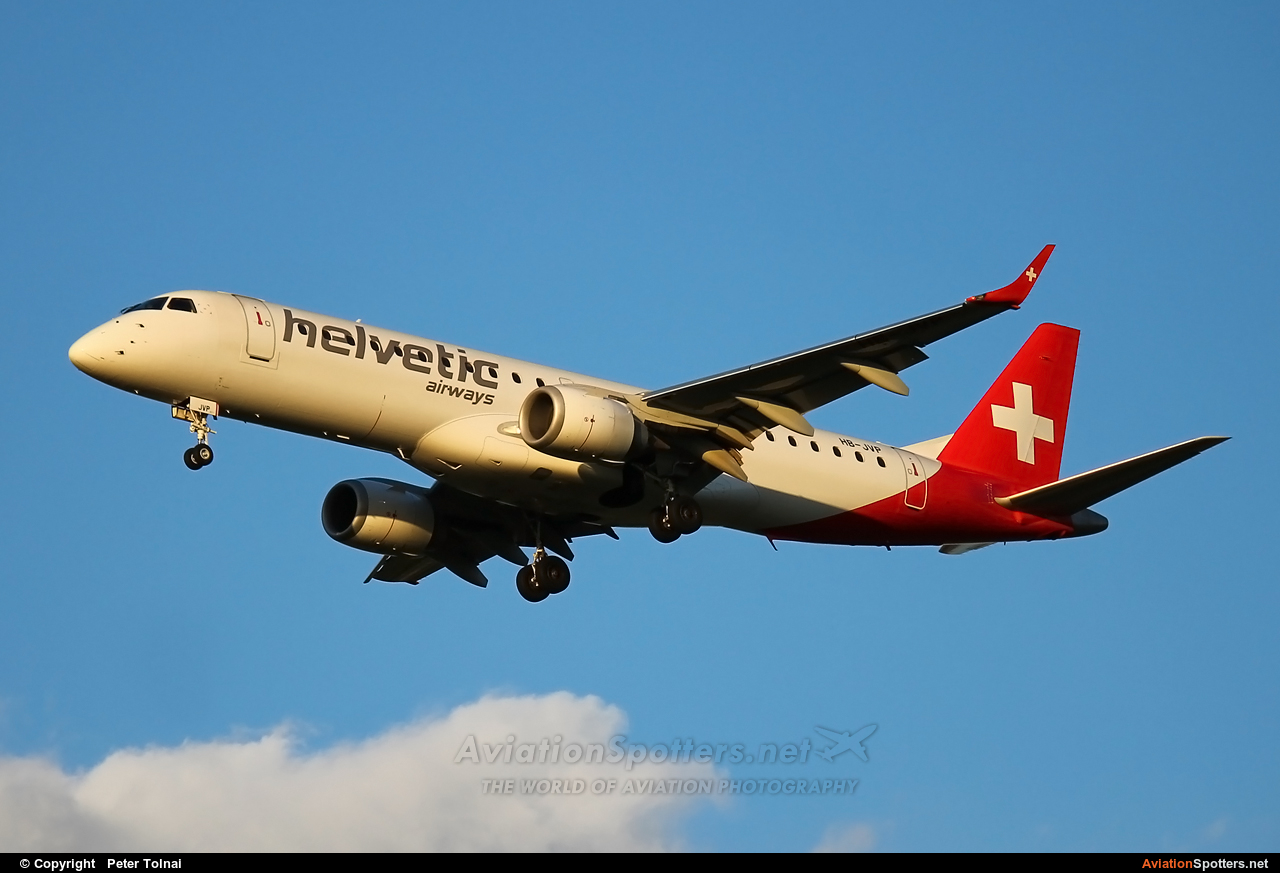 Helvetic Airways  -  190  (HB-JVP) By Peter Tolnai (ptolnai)
