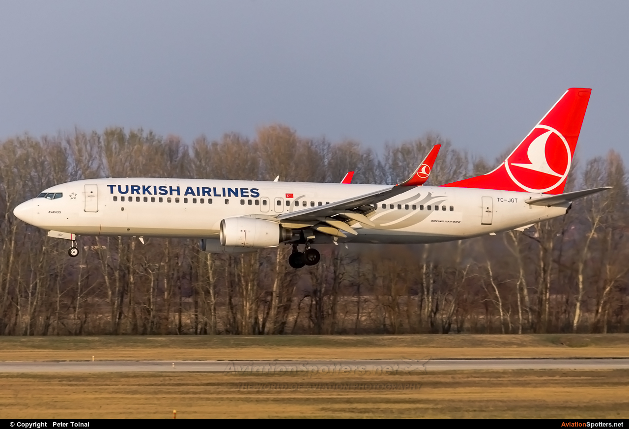 Turkish Airlines  -  737-800  (TC-JGF) By Peter Tolnai (ptolnai)